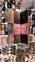Everyone Cosmetic Make up pallet