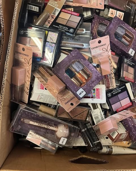 Makeup pallet Makeup pallet