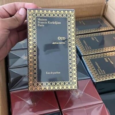 Perfume pallet available SAUVAGE DIOR, Channel, Louis Vuitton , Gucci, Versace, LACOSTE