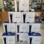 PS5 Pallets and controllers